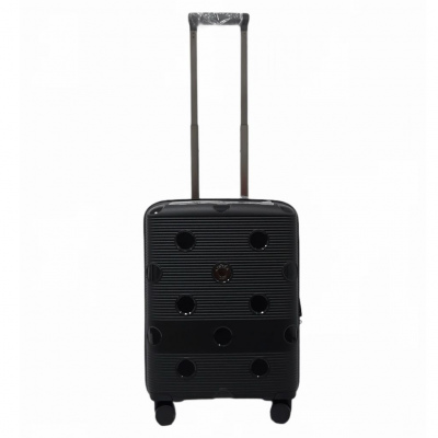 Чемодан пластиковый AIRTEX S 246 черный